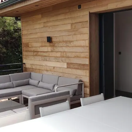 Agosta - Acantha - Vue A 50 M De La Plage, Neuve Et Luxueuse Vila *